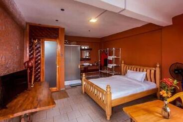 Отель African Tribe Suites