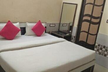 Pensão Tulsi Residency