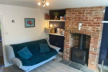 游客公寓 Woodbridge Cosy Little 2 Bed Cottage