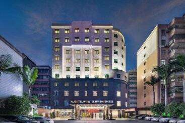 Ausotel Wow Huadu Guangzhou Sunac Land