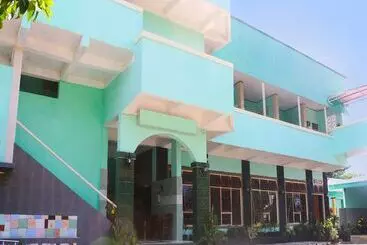 ホテル Oyo 91396  Laguna