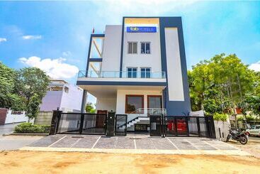 Hotel Fabexpress Pravi Inn