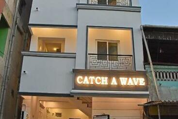 Majatalo Catch A Wave