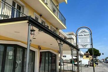 בית מלון כפרי Ubika