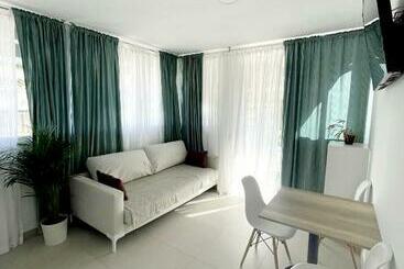 아파트호텔 Villamartin Hotel Ghb