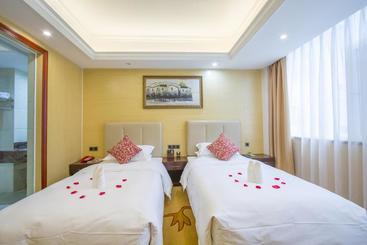 בית מלון כפרי Guodong Chengdu Grand