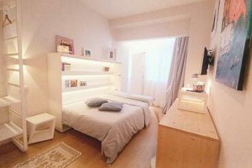 膳宿费 La Stanza Dell Architetto