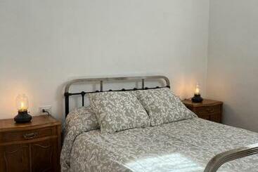 Turistlägenheter Alojamiento Rural La Cueva