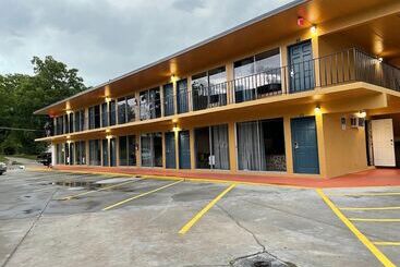 فندق على الطريق Royal Inn