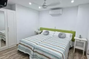 Turistihuoneistot Miyas 1, Primera Línea De Playa