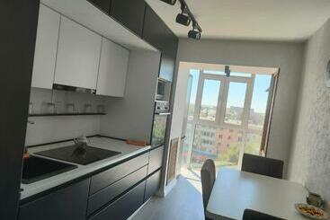 Apartaments turístics двухкомнатная квартира в самом центре актобе