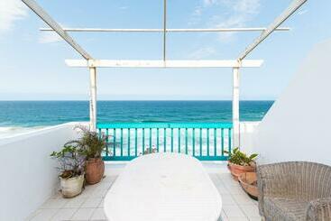 דירות לתיירים Santorini   Perissa 45