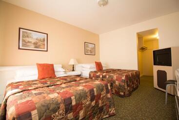 מוטל Parkway Inn