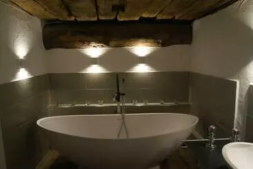 ツーリストアパートメント Charming 3½ Room Cottage In Valposchiavo