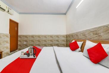 Flagship Hotel Venus