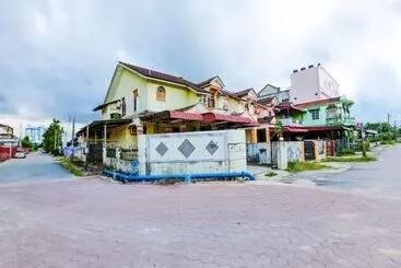 Hotelli Oyo 90624 Thank Q Inn 4