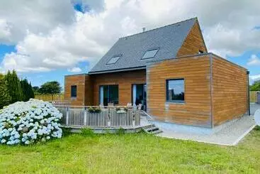 ツーリストアパートメント Maison Près Des Plages