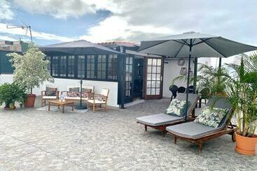 Жильё для туристов Girasol House