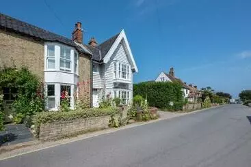 Apartaments turístics Hollyhocks