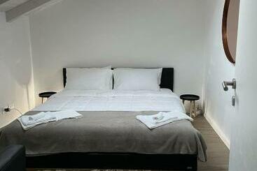 Pensjonat Minimal Room In Barcelo Relais