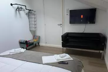 Pension Minimal Room In Barcelo Relais