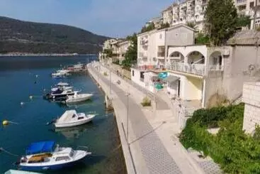 پانسیون Apartments Vesna