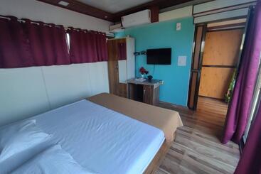 Pensione Diamond Cottage