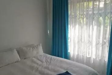 Majatalo Peace Cottages Uvongo