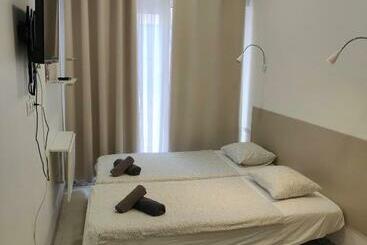 膳宿费 ріаza Lfach