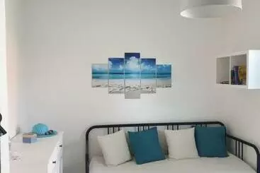 ツーリストアパートメント Rei Home