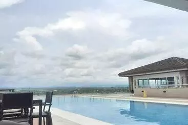 ツーリストアパートメント Condo With Direct Access To Shopping Mall In Bacolod City