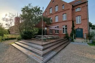 ペンション Hug&dim Im Gasthaus Am Finowkanal