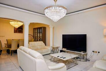 Turistihuoneistot Residence Noumsi