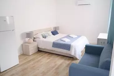 Sdh Apartments