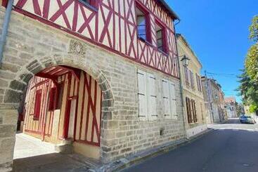 Apartamente turistice Superbe Appartement, Général Allix à Sens