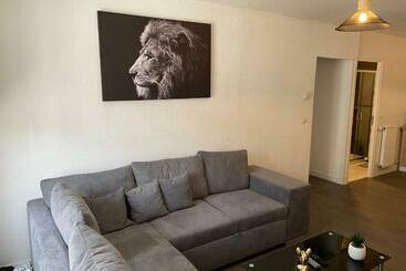 ツーリストアパートメント Au Faubourg