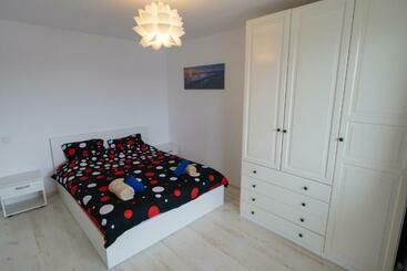 Pisos turísticos Apartament 2 Rooms Rin Grand