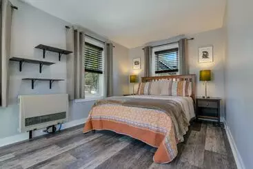 ツーリストアパートメント Cozy 1 Br In The Center Of Bh! [inspiration Point]