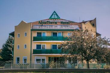 ホテル Aqua Therm