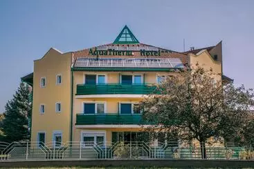 Отель Aqua Therm