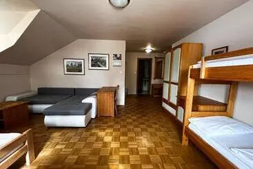 هتل Guesthouse Smogavc