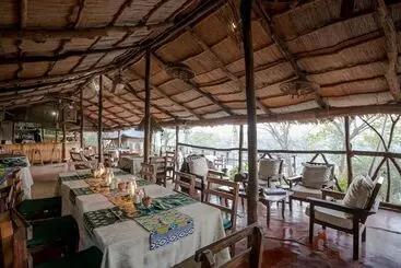 هتل Taita Falcon Lodge