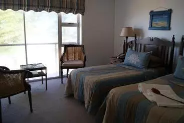 نزل Sea Otters Lodge