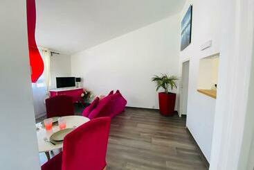 관광객 아파트 Maisonnette Campagne Aixoise