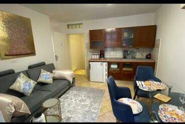 Apartamenty turystyczne Appartamento Incantevole: Piran Pirano