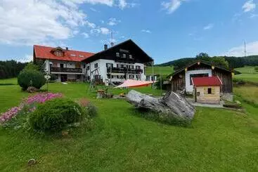 Turistihuoneistot Ferienwohnung Reinbrechthof