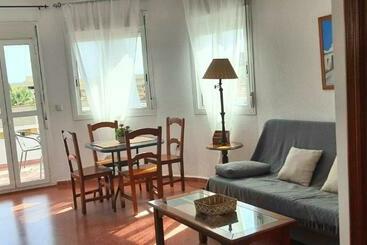 ツーリストアパートメント Precioso ático Islantilla Playa. 1hab+sofá Cama
