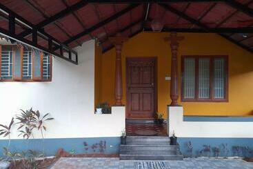 Apartamente turistice A Chettinad Villa In Coimbatore On The Way To Adiyogi And Nearer To Maruthamalai