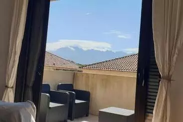 Turistihuoneistot Très Bel Appartement,proche Plage Et Centre Ville