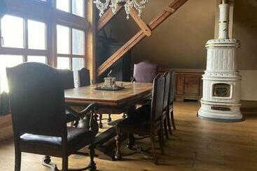 Жильё для туристов Altbauwohnung Mit Fachwerk